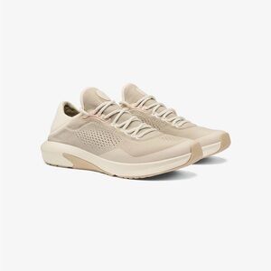 EUC - OluKai Women's Kahalo Sneakers (US 8.5)